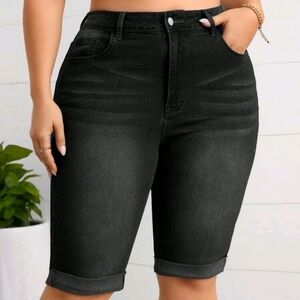 SHEIN Black High-Waist Cuffed Jean Shorts